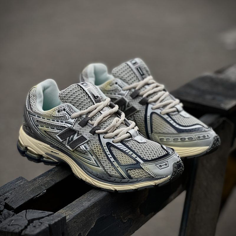 New Balance 1906R The 2022 Downtown Run