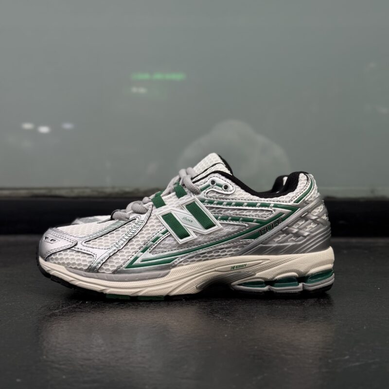 New Balance 1906R