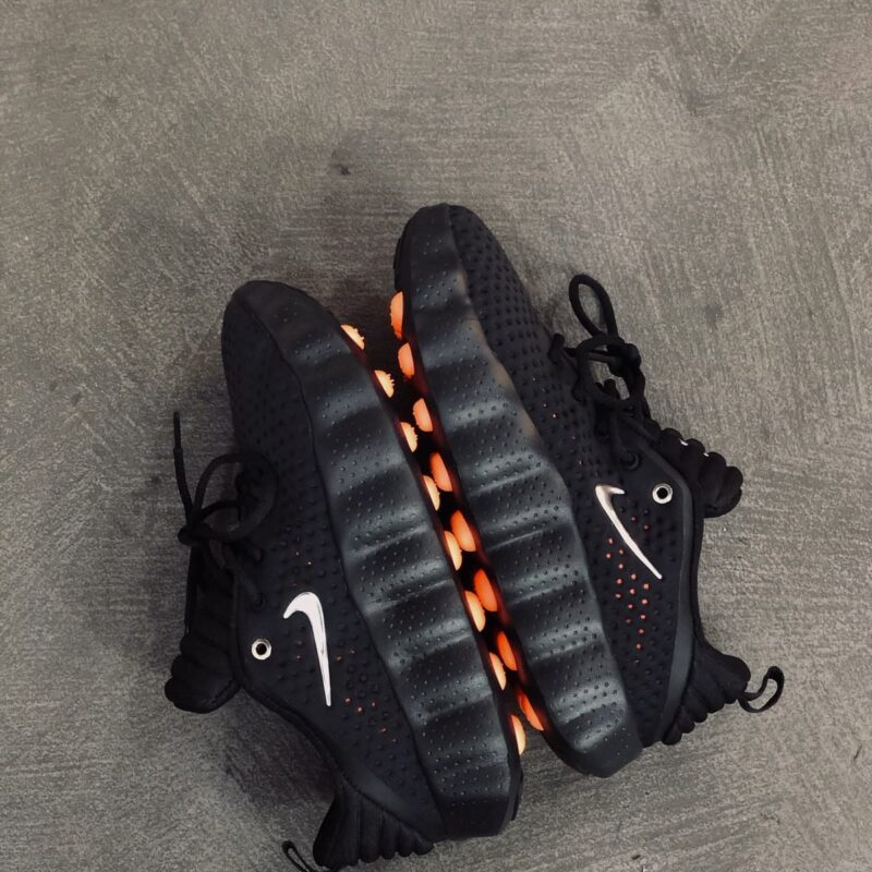 Nike Mind 002