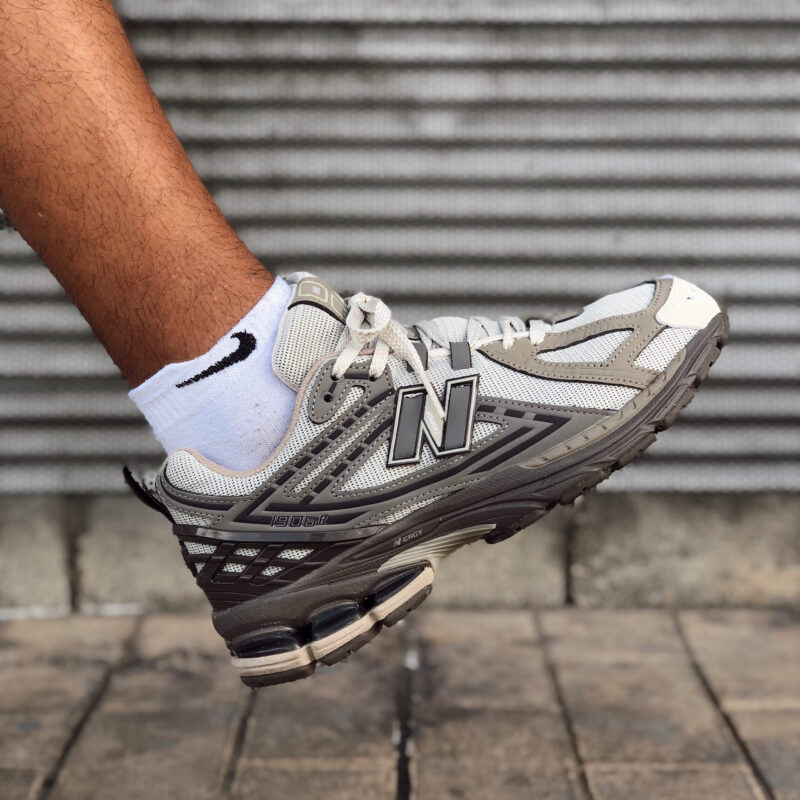 New Balance 1906R