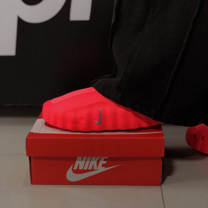 Nike Mind 001