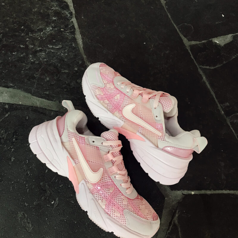 Nike V2k