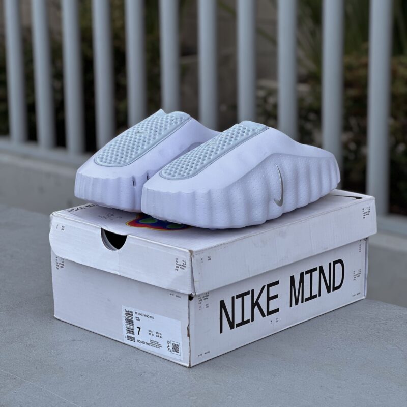 Nike Mind 001